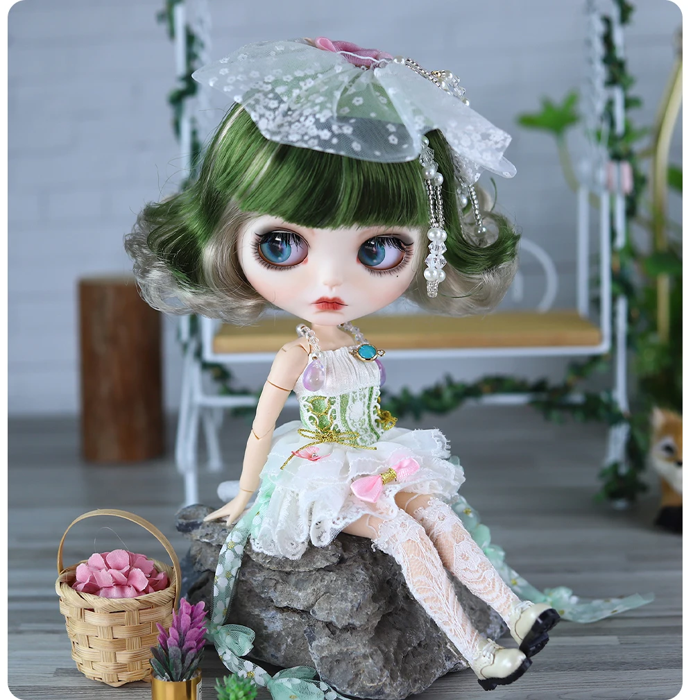 Rebecca – Premium Custom Neo Blythe Doll with Multi-Color Hair, White Skin & Matte Cute Face 8