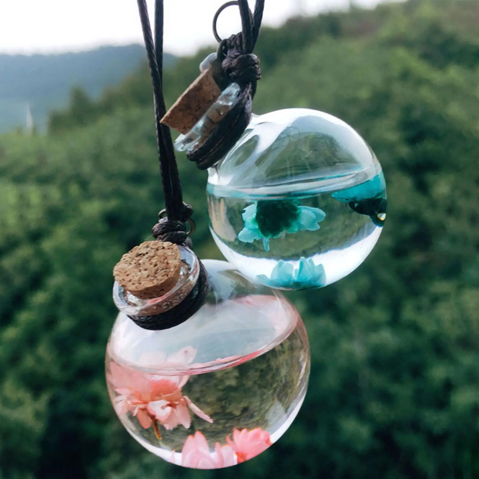 Car Hanging Diffuser Bottles Empty Glass Bottle With Flower Car