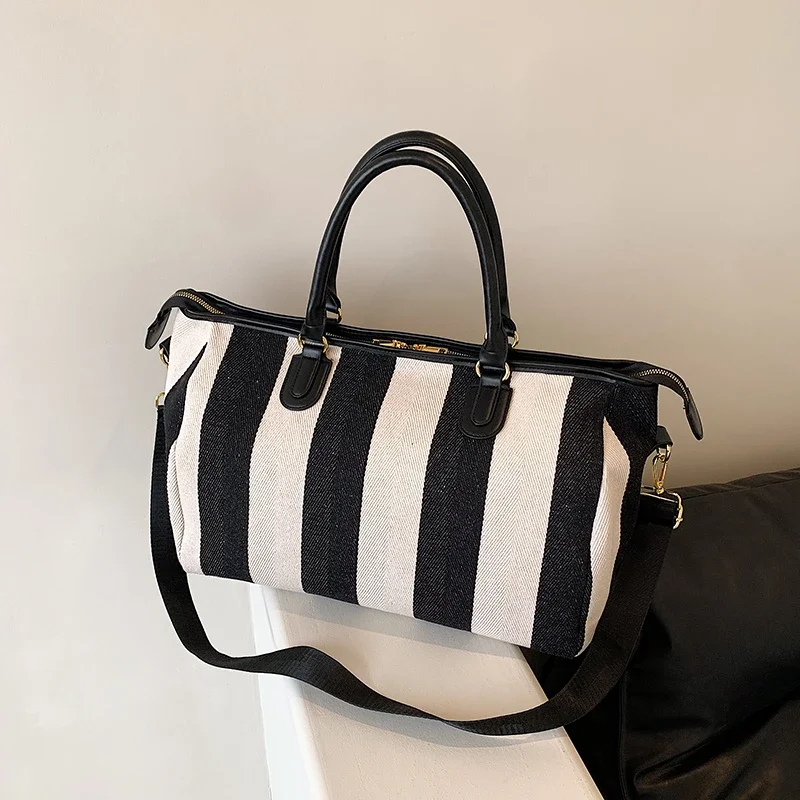 

Black and White Stripes Canvas Zipper Shoulder Bag 2024 High Quality Large Capacity Casual Tote for Women New Youth Travel Bag