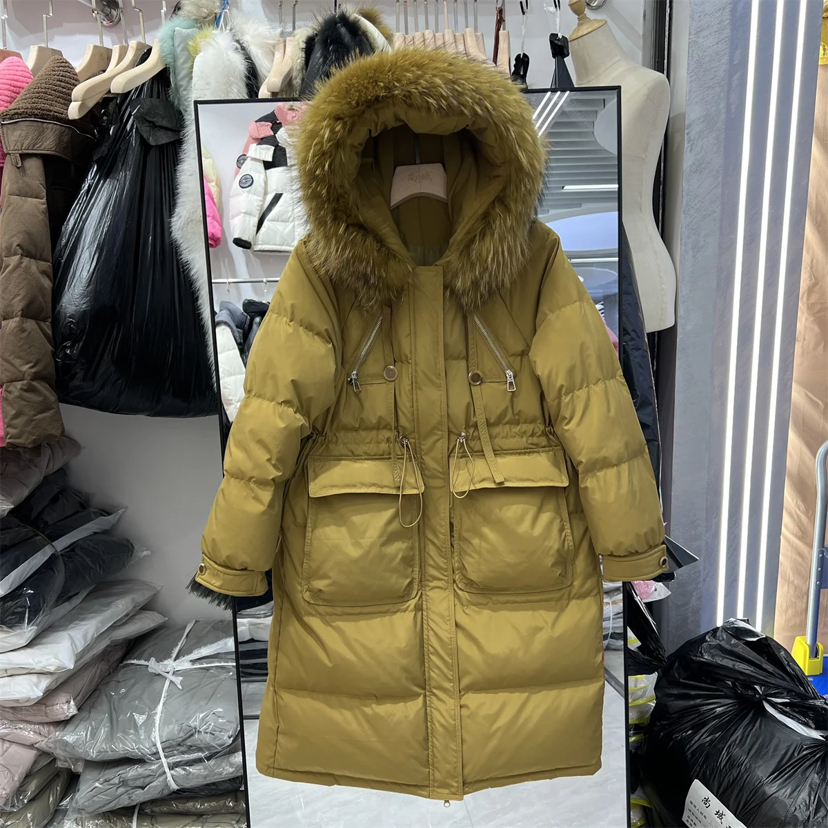 Thick Loose Ribbon White Duck Down Coat Women 2023 Winter New Mid-Length Over The Knee Hood Raccoon Fur Collar Jacket Female