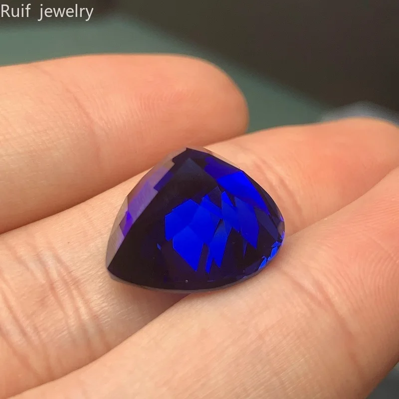 Ruif 독특한 고품질 하트, 고급 보석 제작용, 실험실 성장 사파이어 원석, 15x15mm, 17.5ct