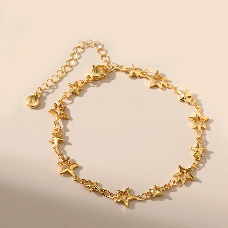 

Little Stars Charm Bracelets 18k Gold Plated Hollow Metalic Brass Chain Accessory New Fashion Bangle Jewelry Cuff Luxury Korea