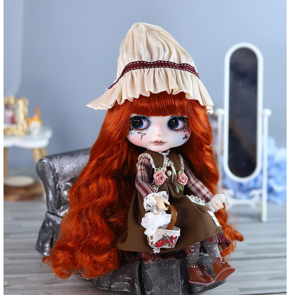 Elizabeth – Premium Custom Neo Blythe Doll with Ginger Hair, White Skin & Matte Cute Face 19