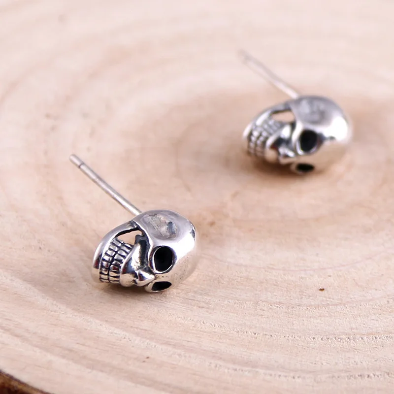 New in 925 Sterling Silver Retro Skeleton Head Ear Piercing Stud Earrings For Women Wedding Modern Jewelry Wholesale Money 925