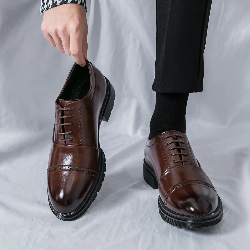 Luxury men's casual shoes Oxford formal leather shoes Men's fashion trend Handmade men's casual shoes