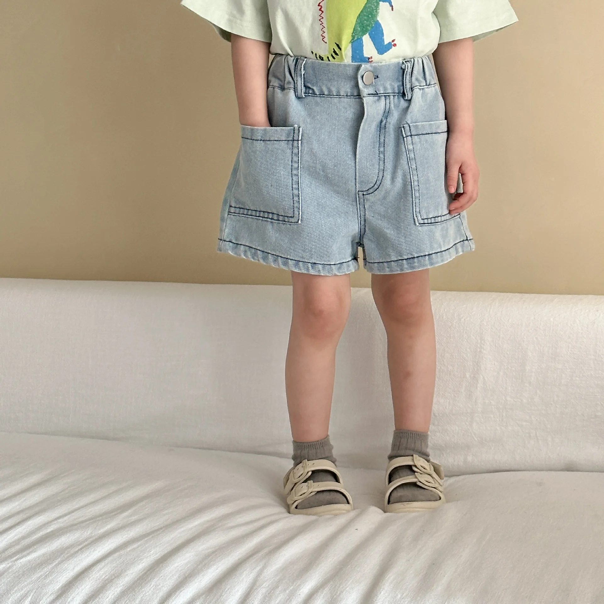 6005 Children's Jeans Short Pants Summer Hot Sale Big Pocket Girls Denim Pants Baby Loose Casual Trousers