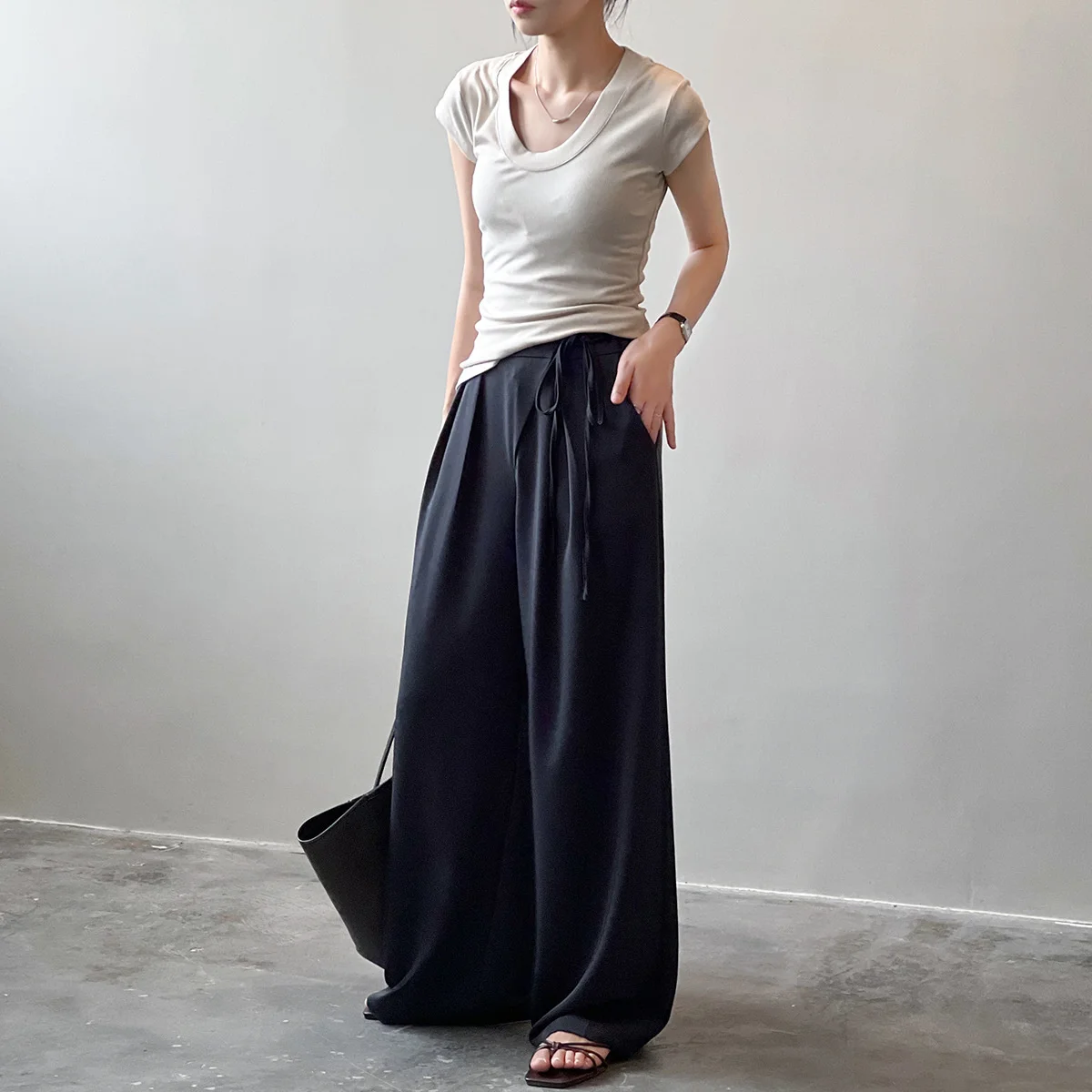 Title 14, Kadın Kısa Kollu Slim Fit Vintage Tişört Klasik...