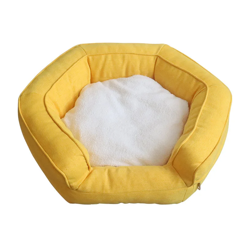 

Four Seasons General Pet Supplies Soft and Comfortable Washable Kennel Linen Antistatic Hexagonal Cat Nest.