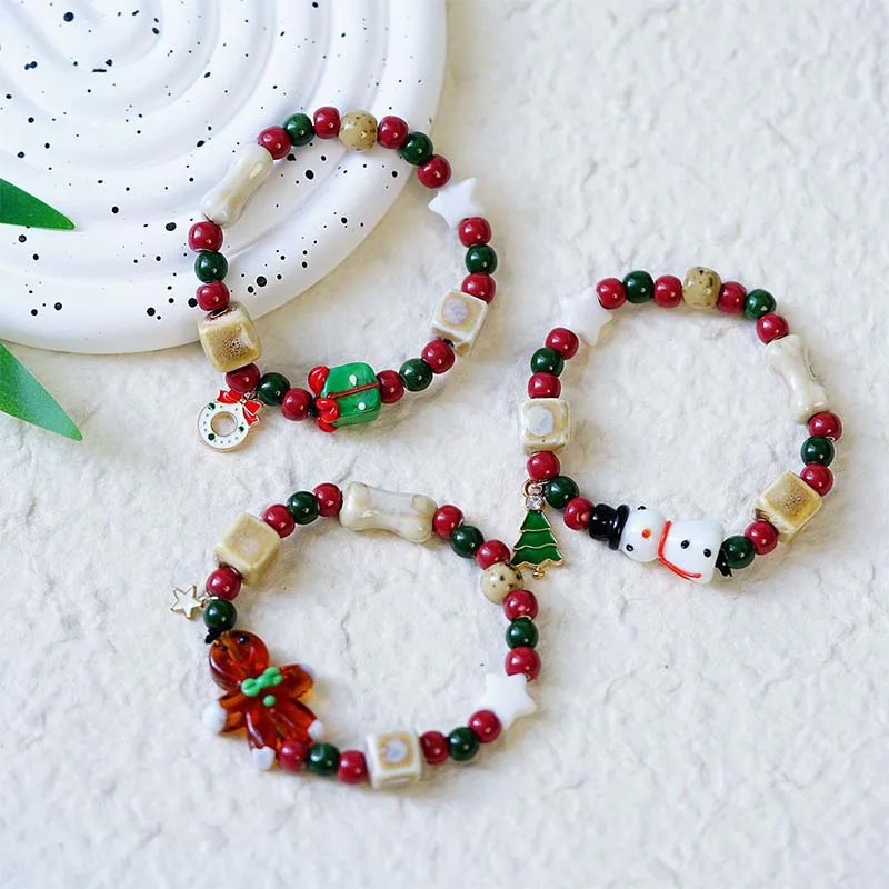 

Christmas Ceramic Beaded Bracelet Artificial Crystal Santa Bracelet 3D Cute Festive Atmosphere Decoration Handwork Student Gift