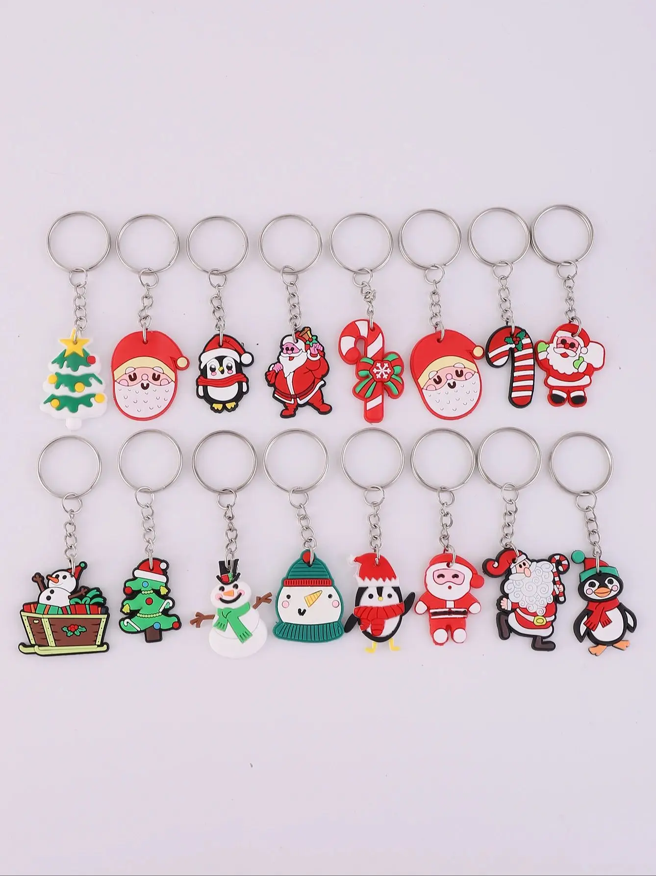 16 Stück Weihnachtsmann Weihnachtsgeschenke Schlüsselanhänger, Ornament Handtasche Tasche Weihnachtsbaum Hirsch Anhänger, Mini süßer Schlüsselanhänger Klassenzimmerpreise – Detail 3