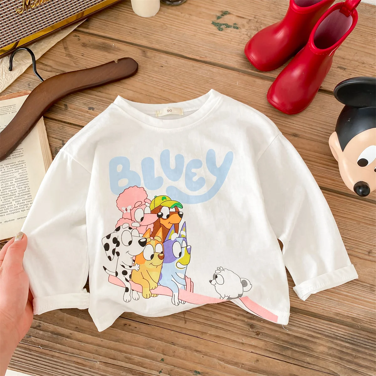 ChimBrand-T-shirt à manches longues Disney pour enfants, chemise à fond de dessin animé, chemisier ras du cou pour fille, vêtements pour enfants, printemps, automne