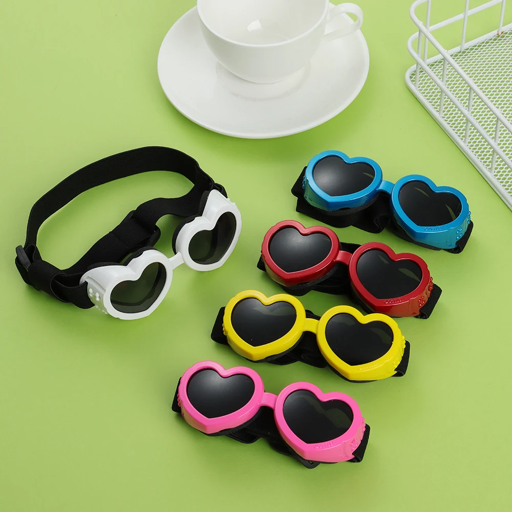 

1 Pcs Heart-shaped Small Dog Sunglasses Waterproof UV Protection Dog Cat Sun Glasses with Adjustable Strap Goggles Pet Products
