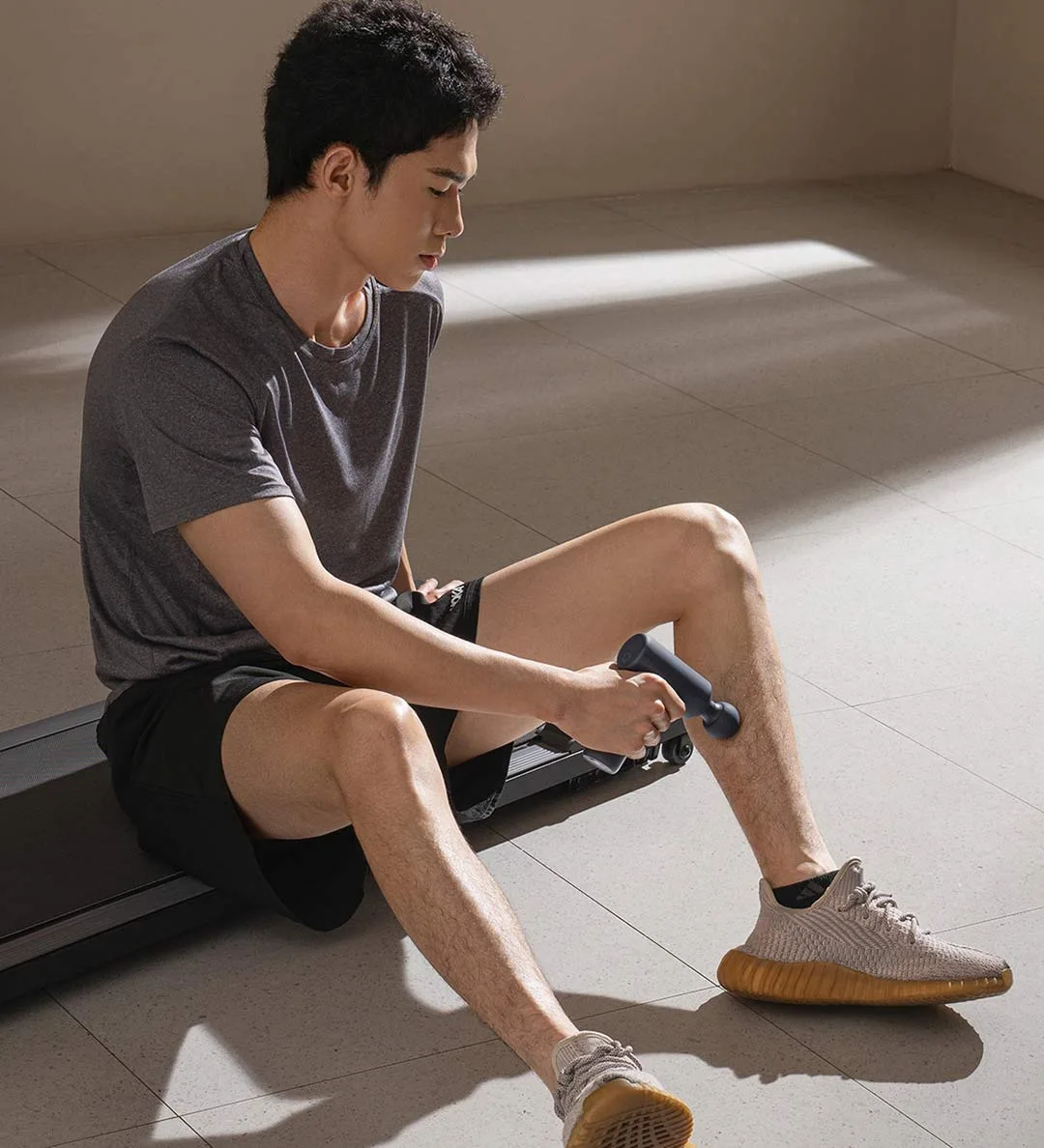 New Mijia Mini Fascia Gun 3 Portable Muscle Massage Gun Thrust Brushless Silent Motor 3 Massager Heads Relax Body Type-C CN