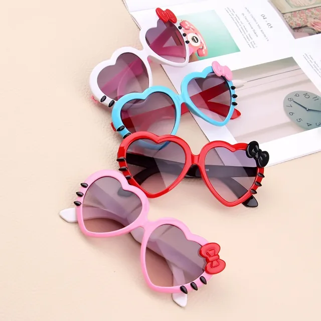 1pcs Kids Heart Sunglasses Lovely Baby Glasses for Boys and Girls Children Sunglasses Shades for Children UA400 Kids Toys For 5
