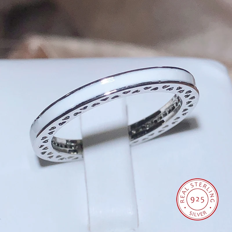 

Женское кольцо из фианита, 925