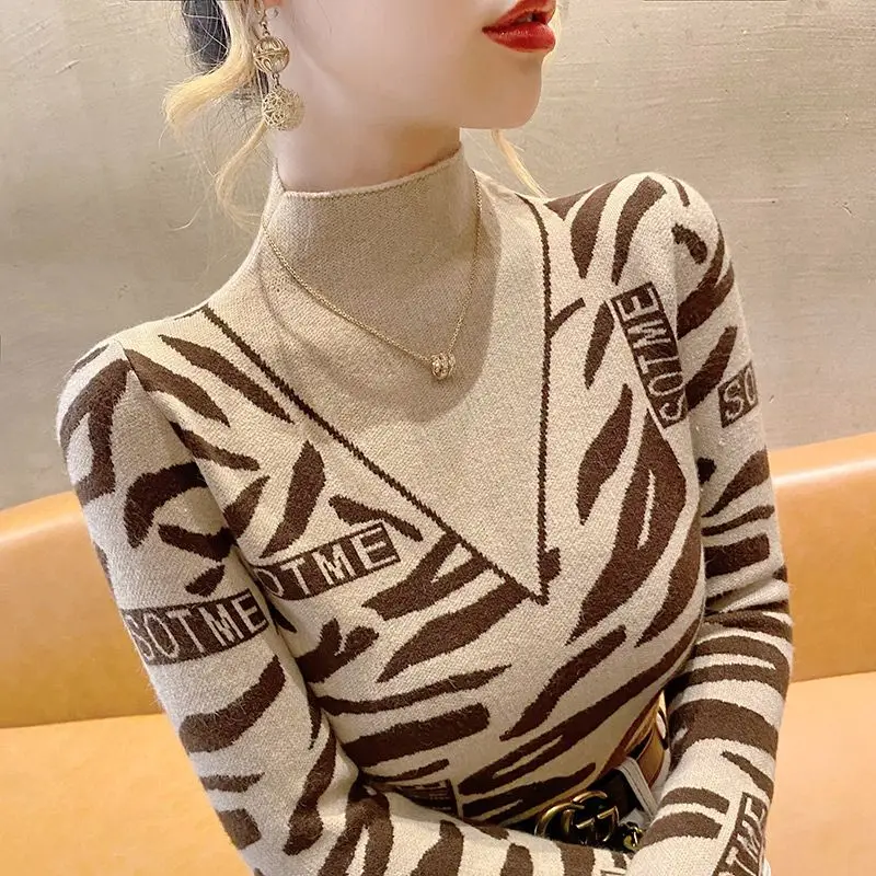 

2023 Spring and Autumn Women's New Fashion Commuter Half High Neck Long Sleeve Jacquard Comfortable Versatile Knitted Top