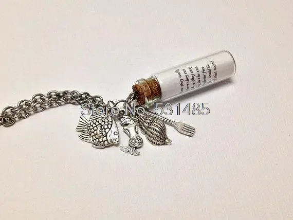 

12 шт./партия, серебристое ожерелье с надписью «HOLD for Meredith Part of Your World»