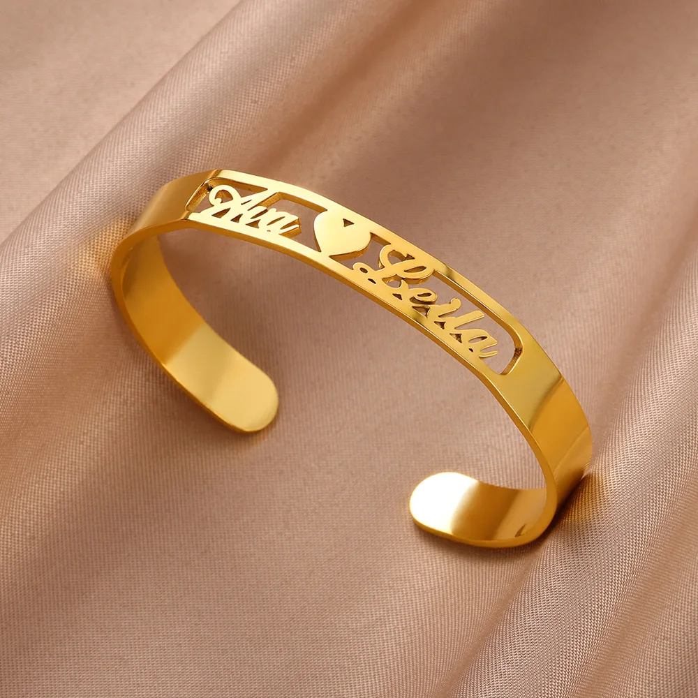 Bracelets de couple en acier inoxydable avec lettres personnalisées pour femmes, bijoux de travail manuel, document en or, noms