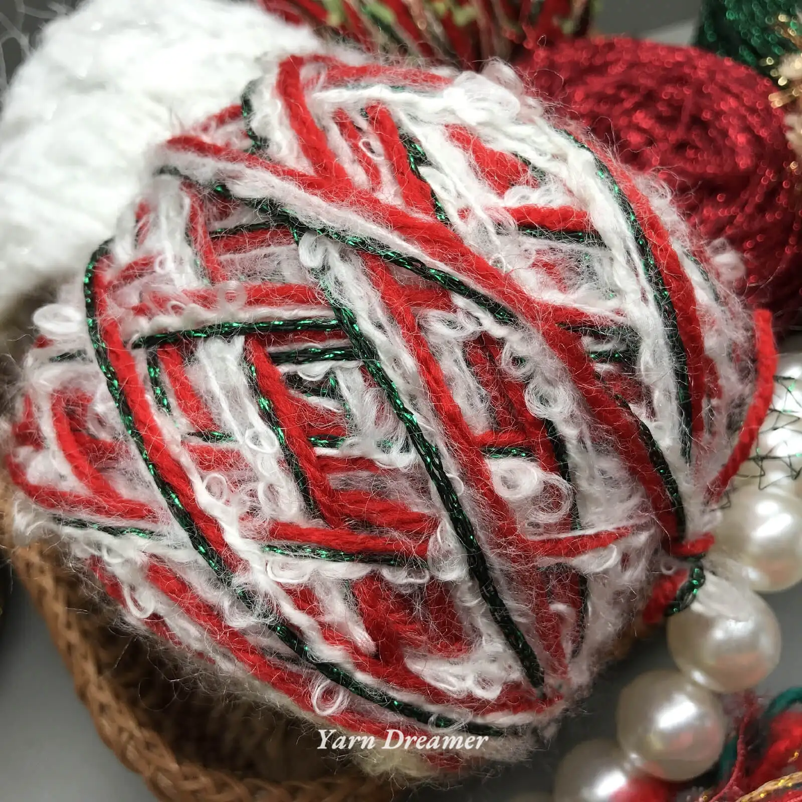 12 Styles of Christmas Yarn 100g Xmas Knitting Yarn chunky Fancy Wool Yarn Art glitter yarn 2