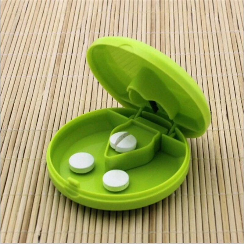 Round Pill Box Medicine Box Cutter Crusher Powder Medicine Tablets Cut Splitter Grinder Divider Storage Case Cutting Tablets