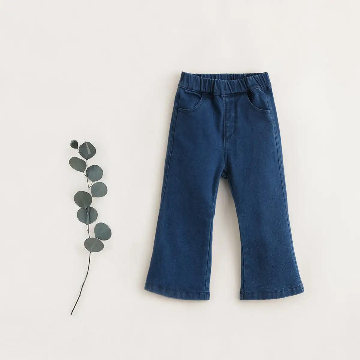 

MARC&JANIE Girls One-piece Fleece Slightly Flared Jeans for Autumn & Winter French Series 232006
