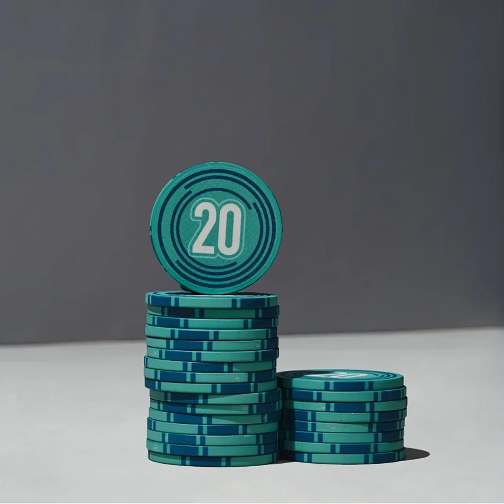 10pcs 43mm Ceramic Chips Large Numbers Texas Hold'em Poker Chips Bacardi Entertainment Coins Family Party Game Scorecard 4