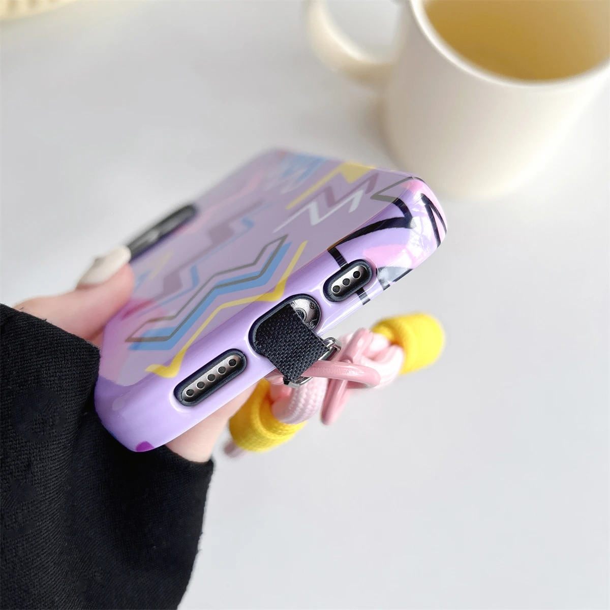 Colorful lines intInclusive Phone Case Two-In-One Film Protective Shell For iPhone 15 14 13 12 11 Pro Max Plus Mini