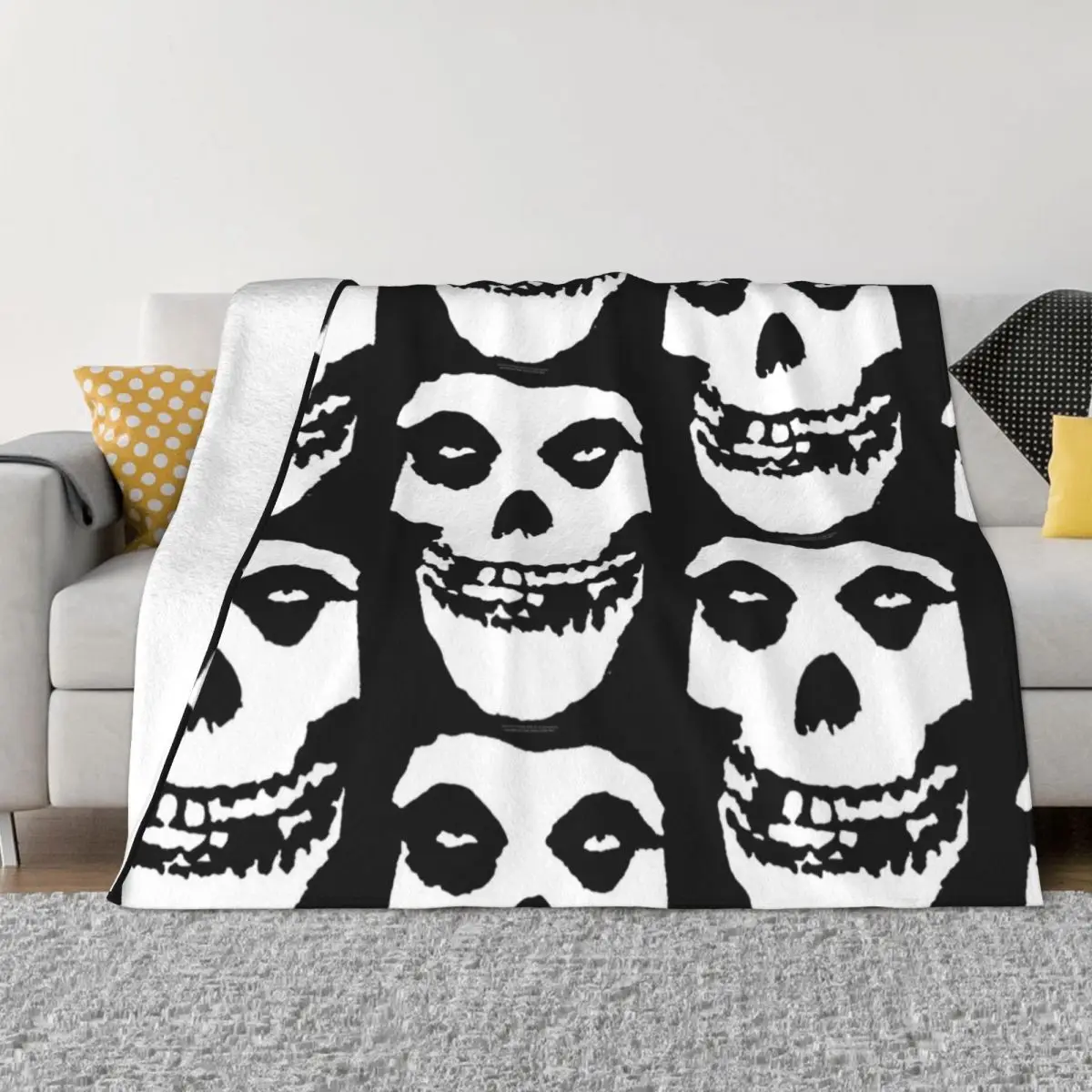 

Misfits Throw Blanket Decorative Sofa manga Hairy Blankets