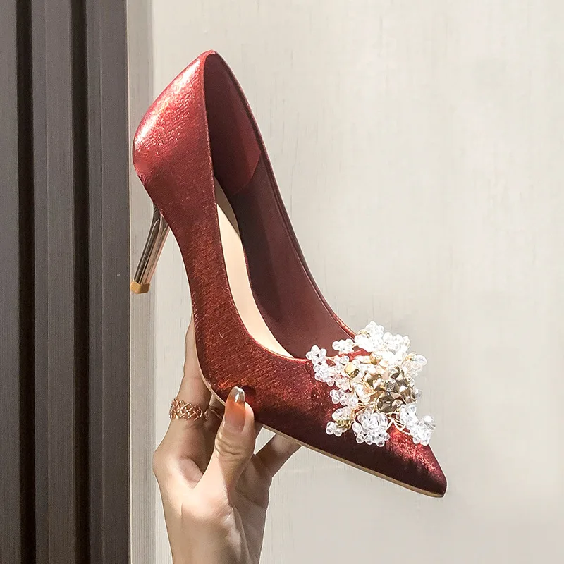 

Женские атласные туфли-лодочки с острым носком, 6 см