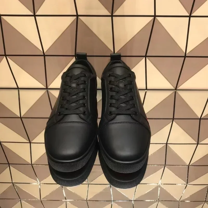 Luxury Fashion Low Top Red Bottom For Men Trainers Dress Spiked Black Genuine Leather Rivets Flats Word Graffiti Sneakers Shoes