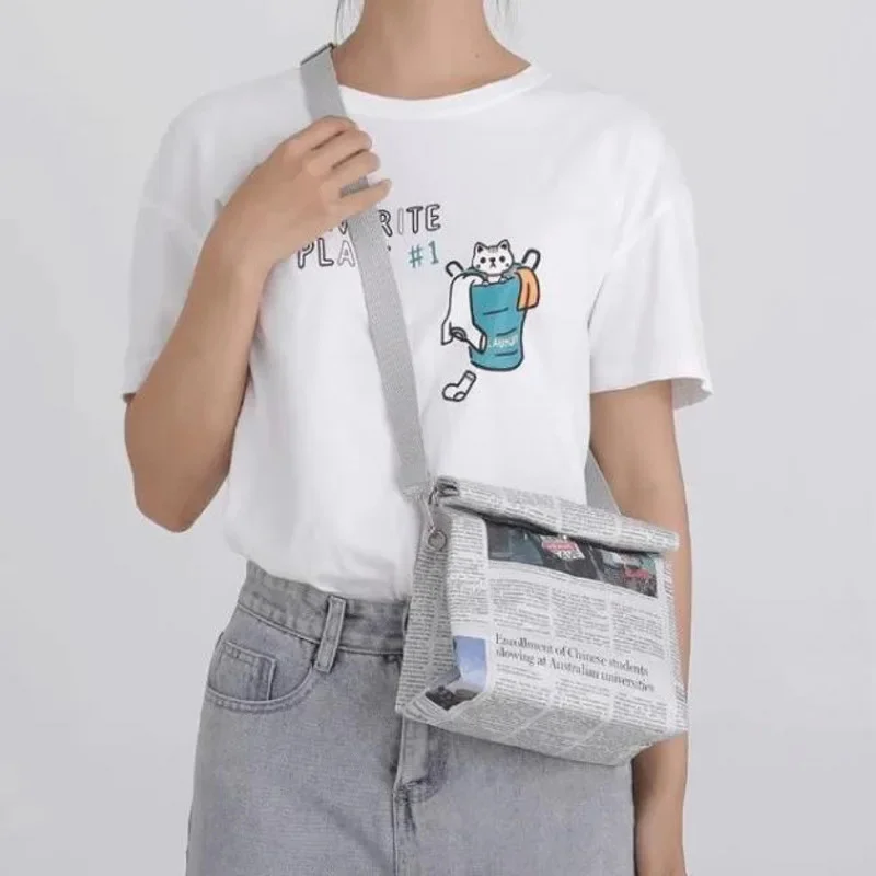 여성용 패션 신문 메신저 백, 재미있는 개성 편지 인쇄 숄더백, 다목적 방수 종이 핸드백