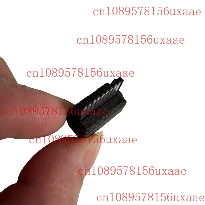 Adattatore Jack Cuffie 3,5 Mm Per Sony Walkman – Nero Adattatore Jack Cuffie 3,5 Mm Per Sony Walkman – Nero
