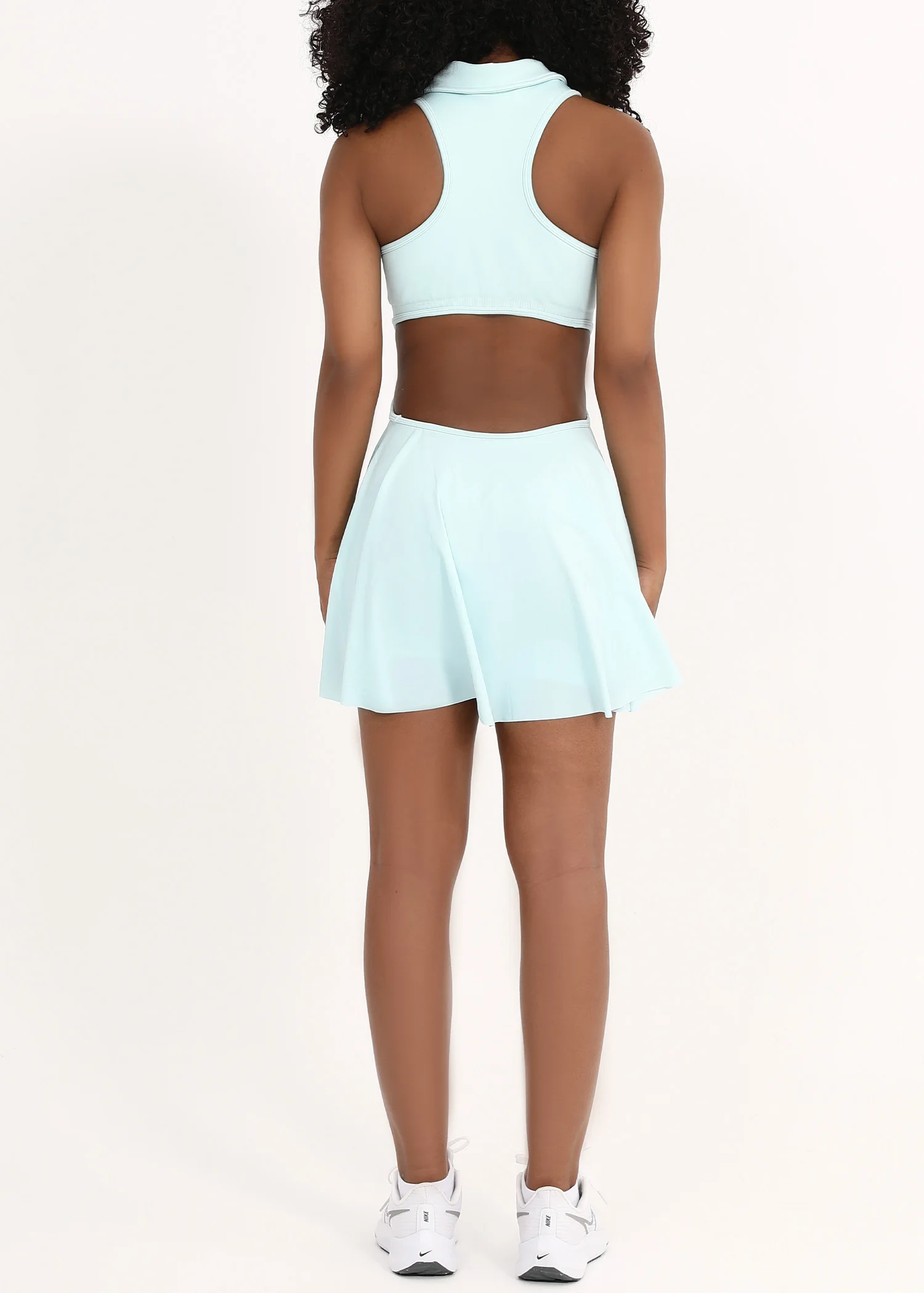 Designer-Tenniskleid in Knielänge aus Nylon und Spandex.