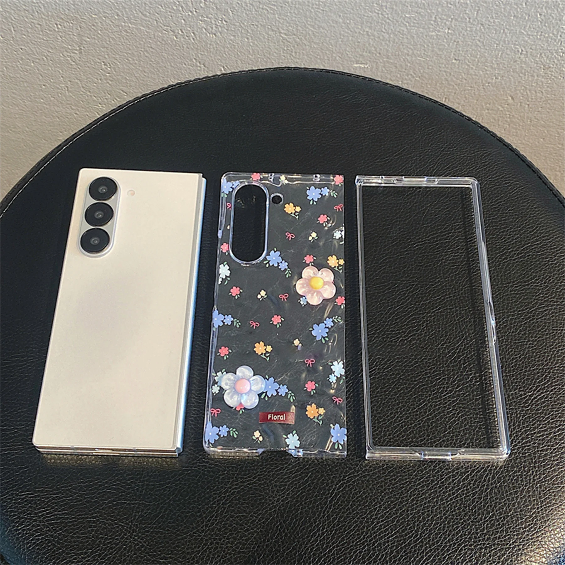 Elegant 3D Blue and Pink Floral Transparent Phone Case with Water Ripple Design