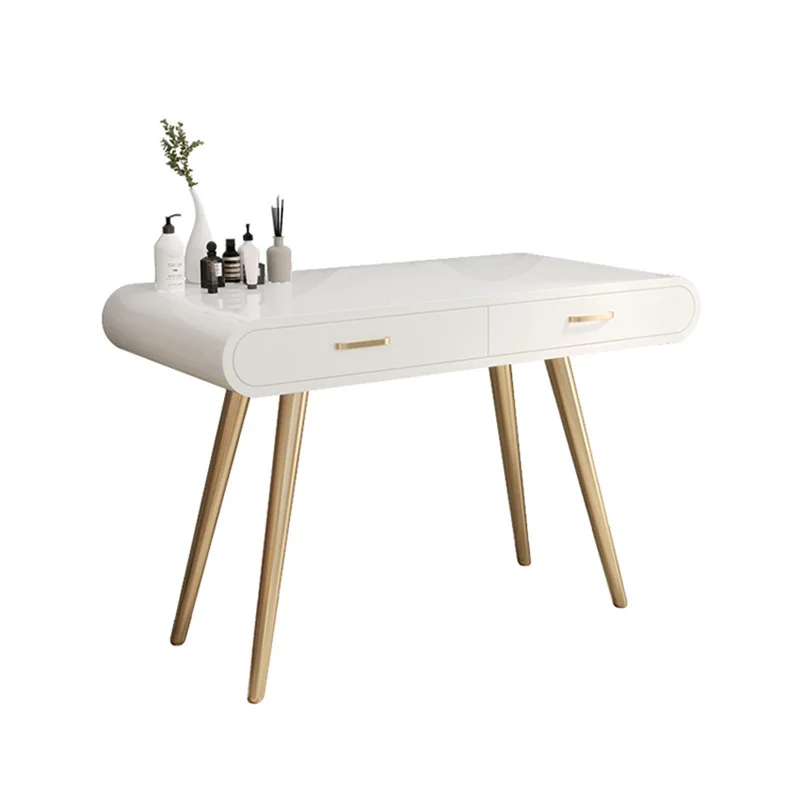 

Фабрика продает в большом количестве фотообои для спальни