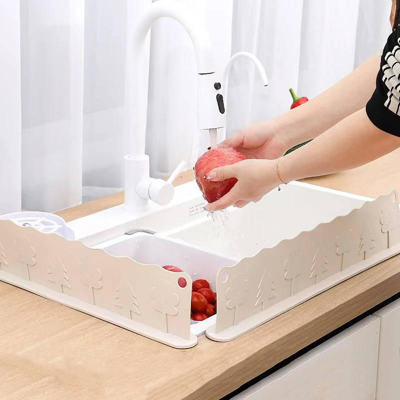Kitchen Splash Guard Silicone Christmas Tree Shape Sink Baffle