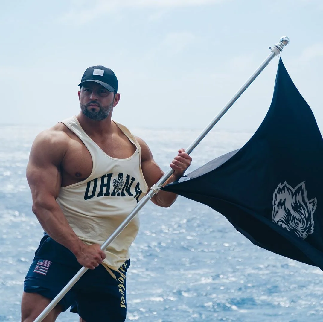 Description Picture 4 of itemNew muscle fitness brothers sports shorts sports casual running breathable sweat shorts