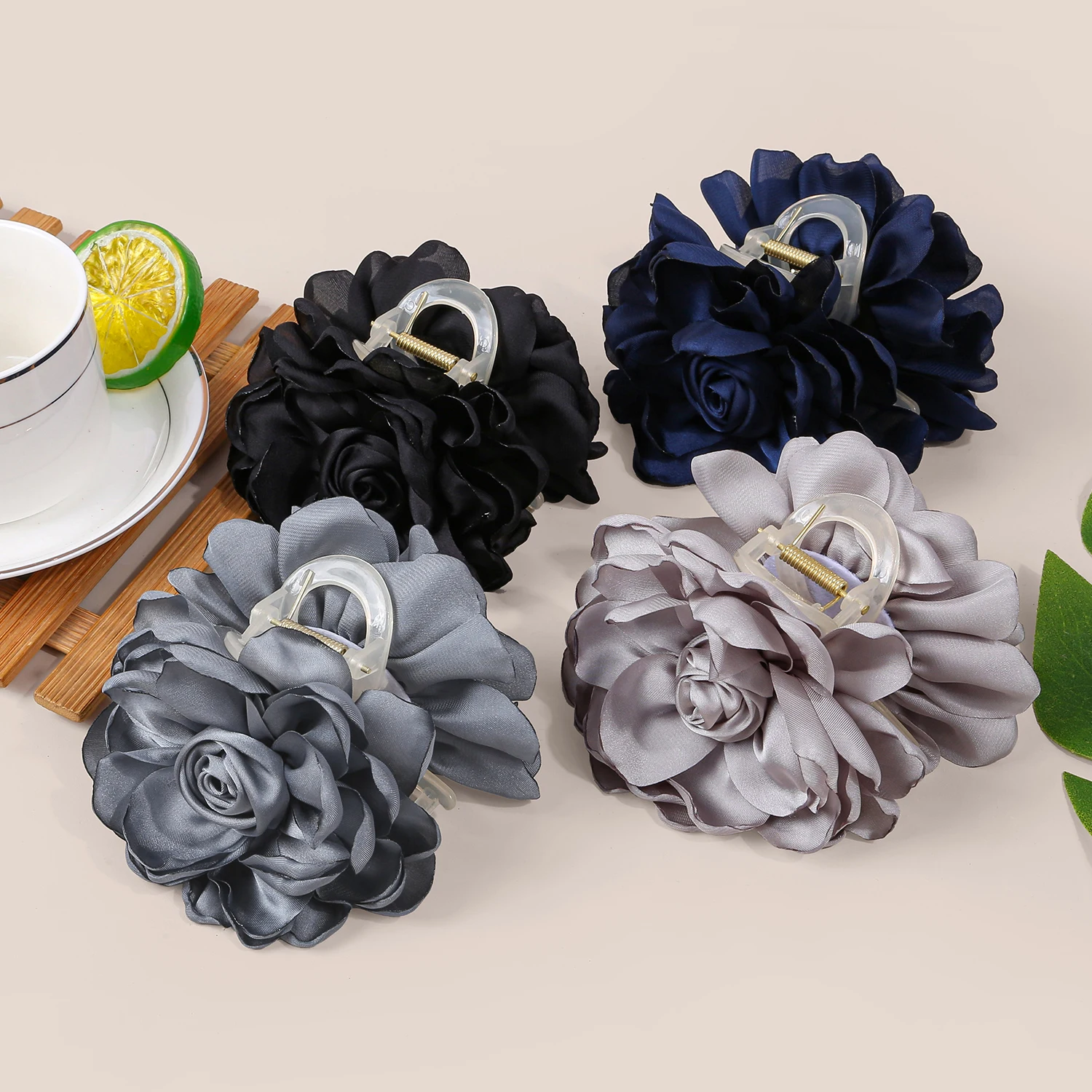 4 stücke Mode Rose Blume Haar Clips Krallen Kunststoff Haar Klaue Clips Satin Floral Haar Klaue Clip Headwear Frauen Haar zubehör – Detail 6