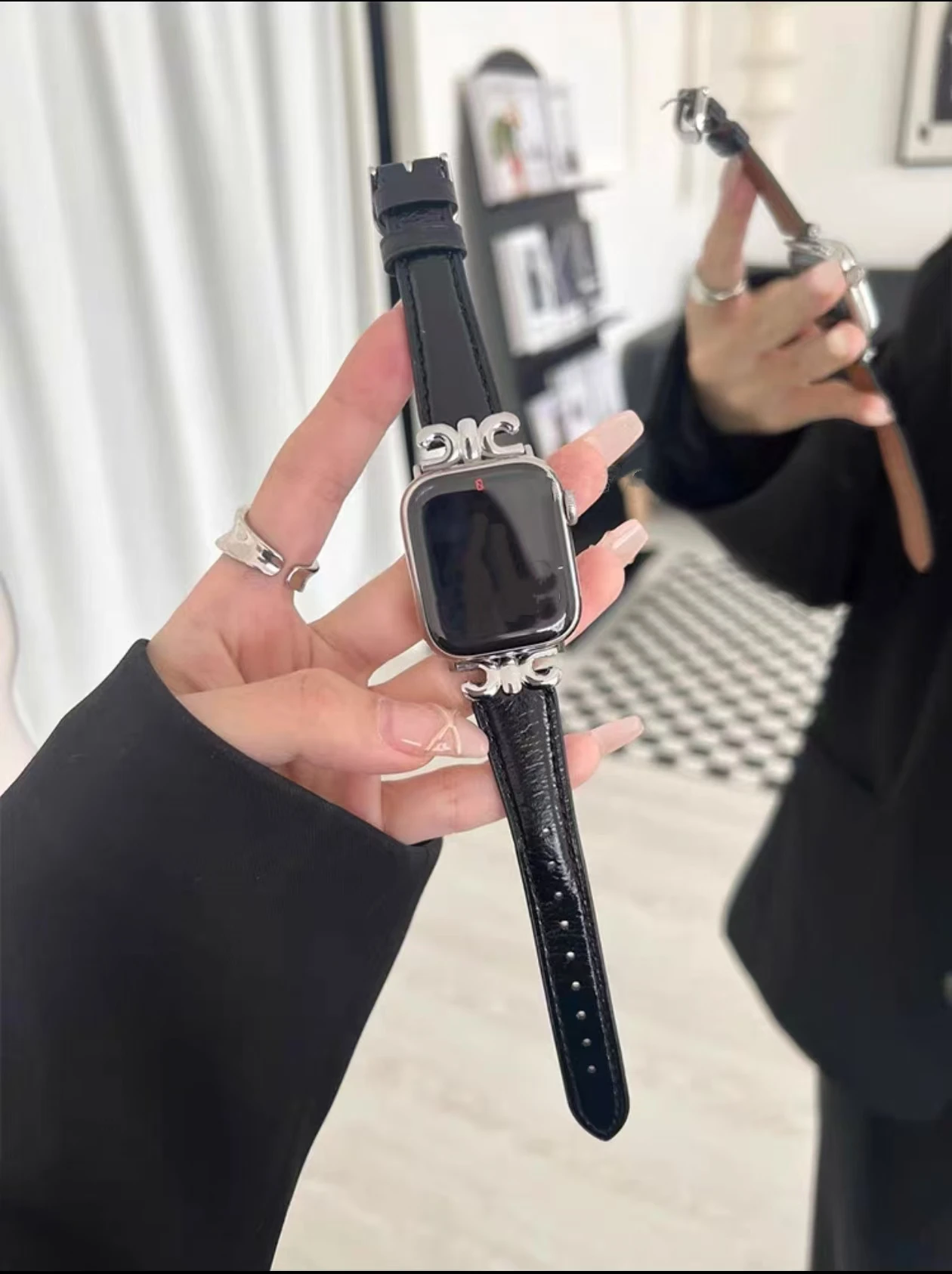 Women's Elegant Apple Watch Band Strap - Classic Style