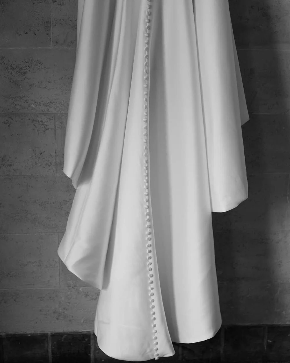 Customized Satin Strapless Wedding Dress 2025 Mermaid Bridal Gown With Long Train Elegant Simple Bridal Dress For Wedding Gown 4