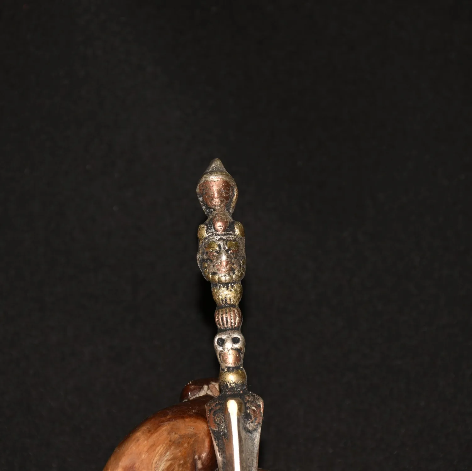 

6"Tibetan Temple Collection Old Bronze Gilded Buddha Head Vajra Head Skull Vajra Phurpa Pendant Amulet Dharma Town house