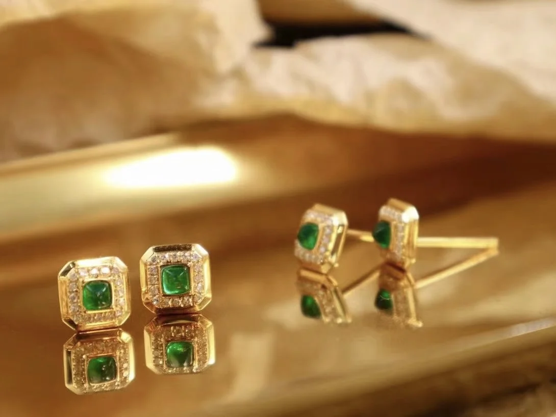 

Sugar Tower Emerald Stud Earrings 18k Gold with Diamonds High Quality