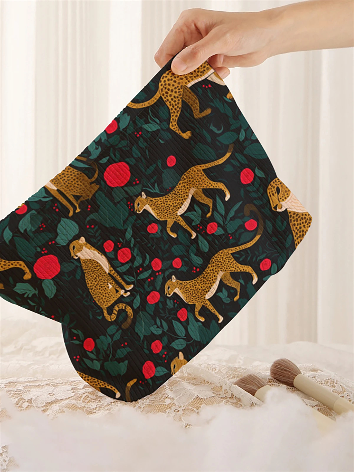 1 cheetah patterned corduroy makeup bag, lightweight zipper makeup storage box, multifunctional bag with lining