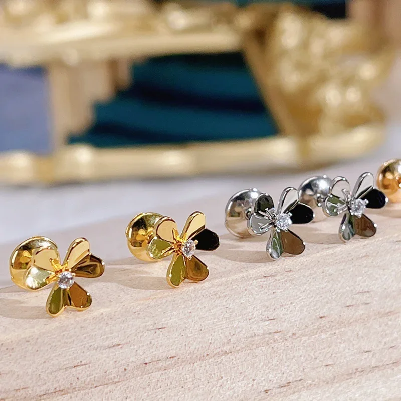 

CY Classic Hot Sale Petal Decorative Stud Earrings 925 Sterling Silver Ladies Fashion Brand Earrings Banquet Luxury Jewelry