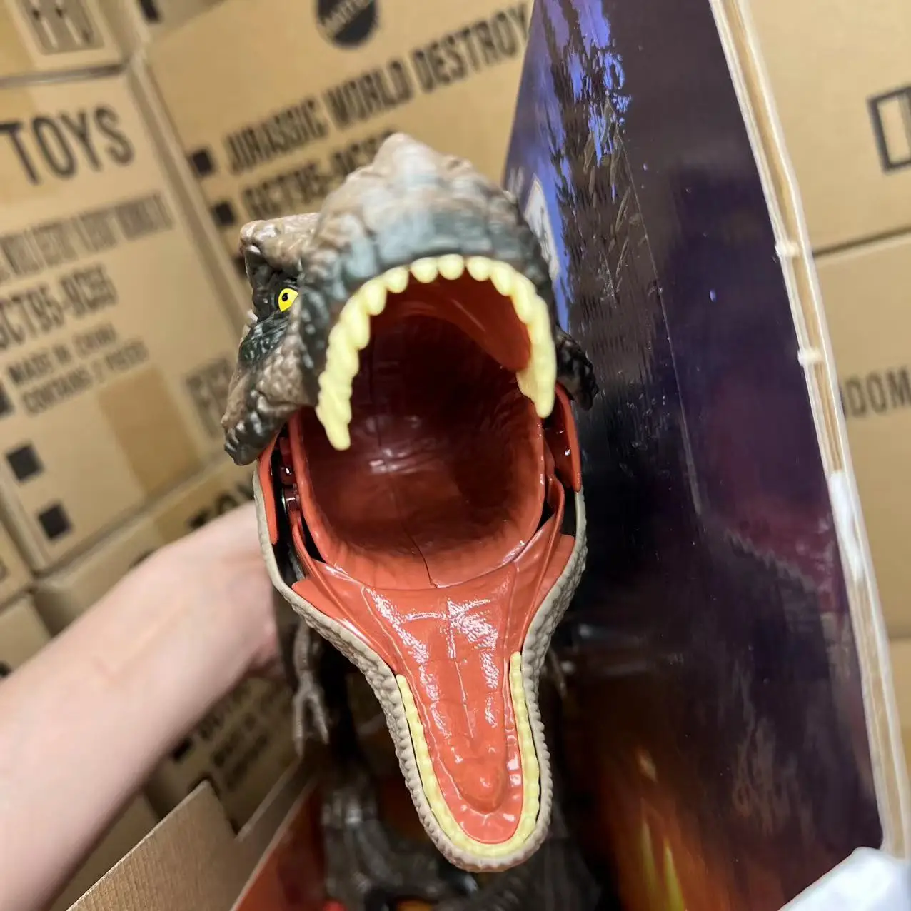 Jurassic World Dinossauro de Brinquedo Thrash ’N Devour Tyrannosaurus Rex™