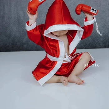 Accessori per oggetti di scena per fotografia neonato Pantaloncini per guantoni da boxe per lotta fotografica infantile per set di pantaloni e vestaglia rossa per boxer da bambino