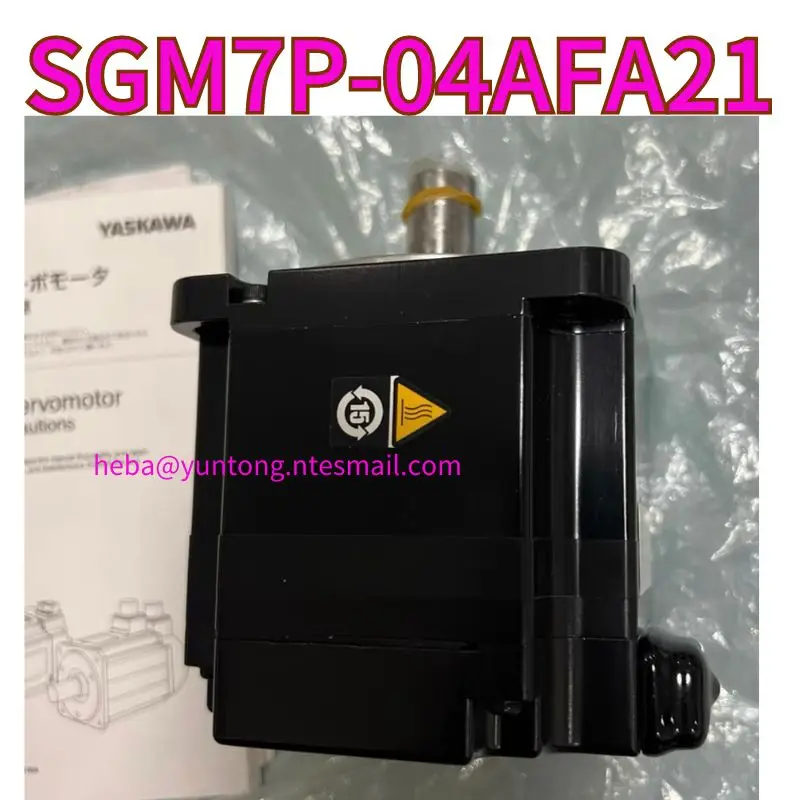 

New servo motor SGM7P-04AFA21