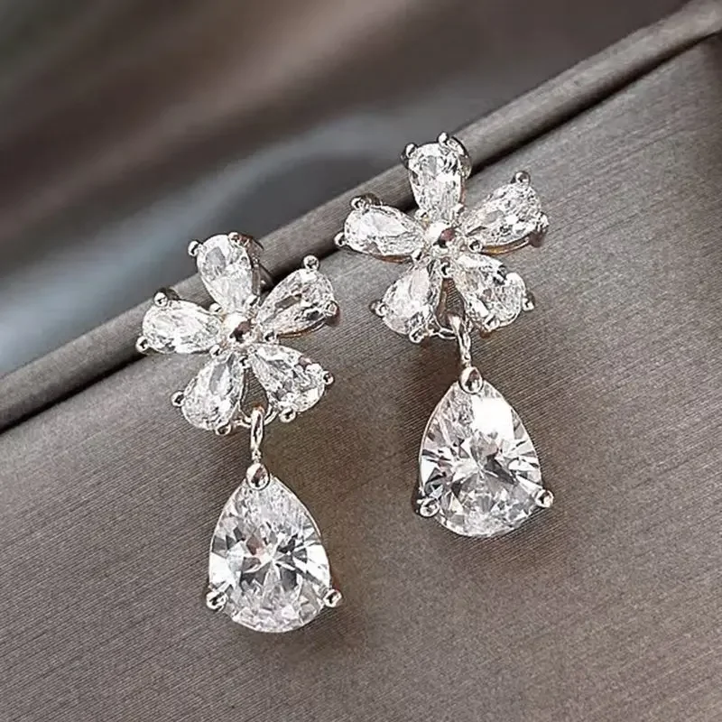 Light Luxury Zircon Stud Earrings Women's Fashion Flower Leaf Earrings Elegant Imitation Pearl Ear Stud Party Wedding Jewelry 2