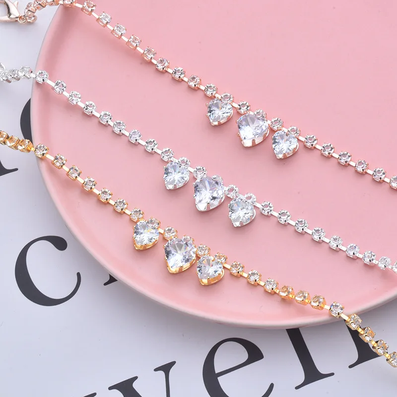 

Luxury cat and dog pet collar Diamond Necklace Pendant Pet Supplies Love Crystal Dog Necklace Three Lines Gemstone Necklace