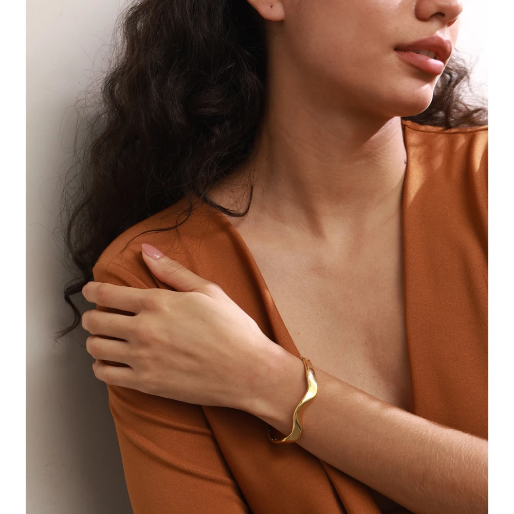 Yhpup 63mm Minimalist Stainless Steel Irregular Wrist Bracelet